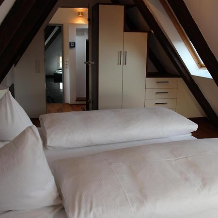 Hotel Schmales Haus Ульм Экстерьер фото