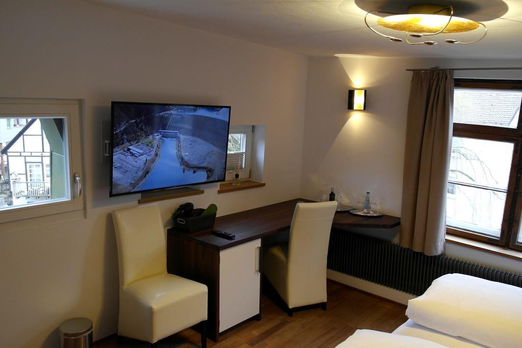 Hotel Schmales Haus Ульм Номер фото