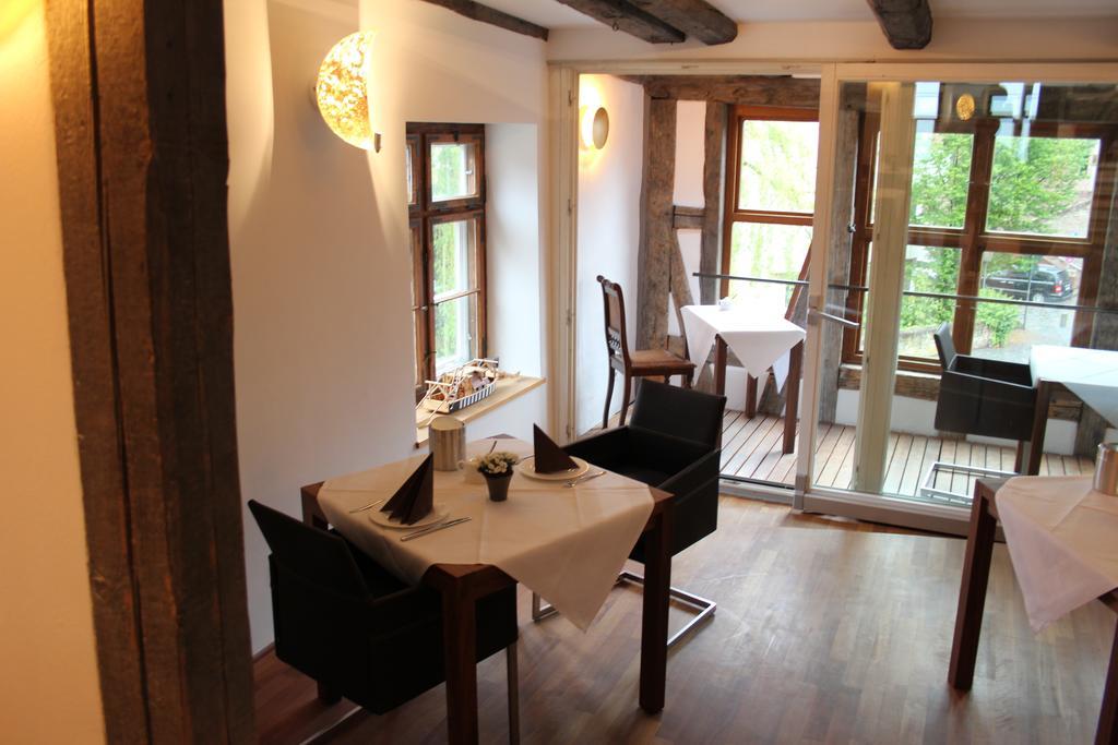 Hotel Schmales Haus Ульм Экстерьер фото