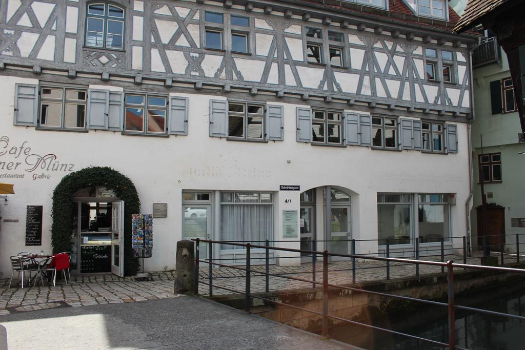 Hotel Schmales Haus Ульм Экстерьер фото