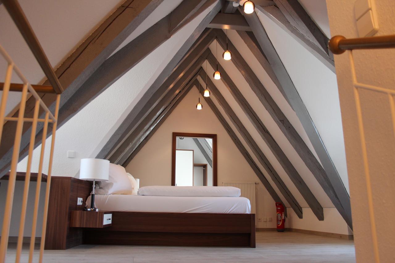 Hotel Schmales Haus Ульм Экстерьер фото