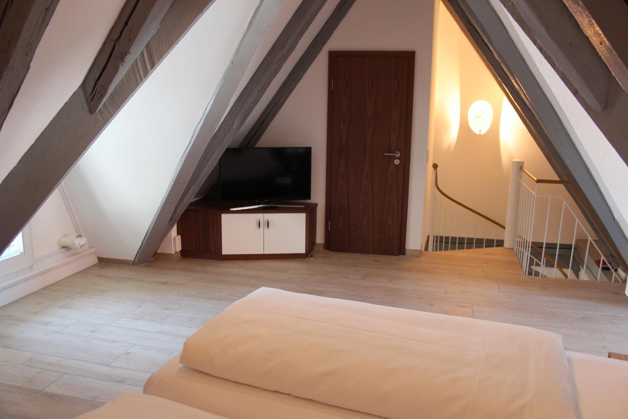 Hotel Schmales Haus Ульм Экстерьер фото